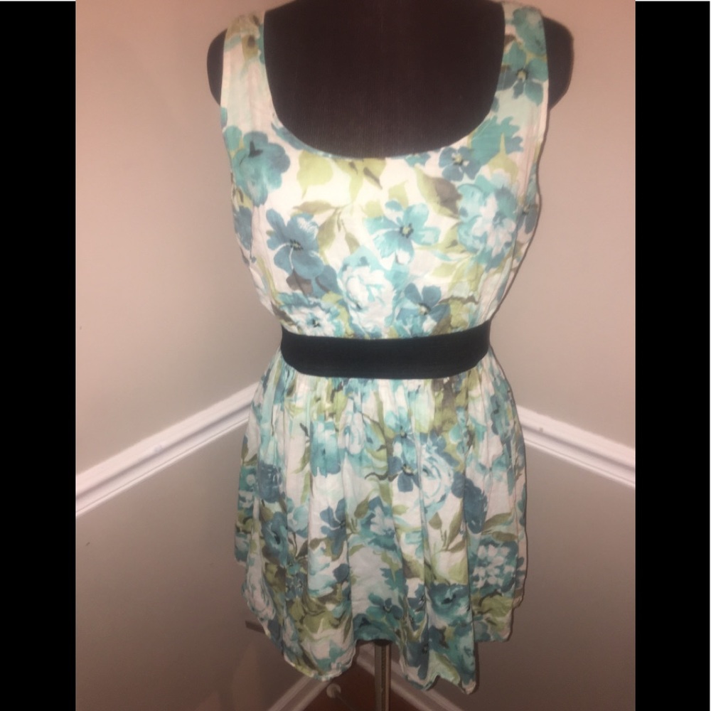 Xhilaration women’s floral‎ dress sz L